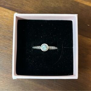 Town & Country 925 Sterling Silver Blue Stone Ring Size 7 Bezel Set